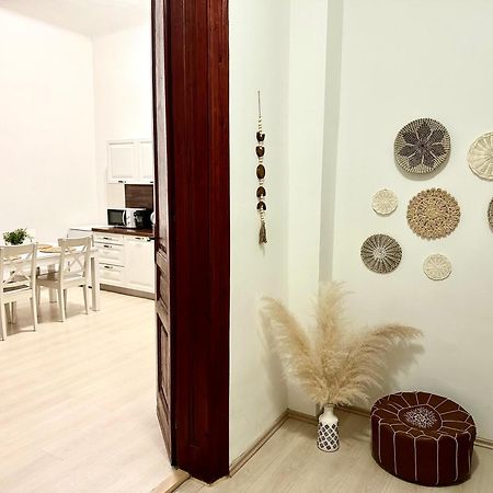 Apartment In Historical Part - Old Town Top Address Pozsony Kültér fotó